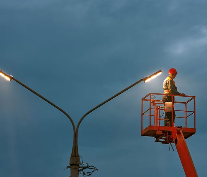 inductionlightingfixtures-217990-lighting-maintenance-tips-blogbanner1